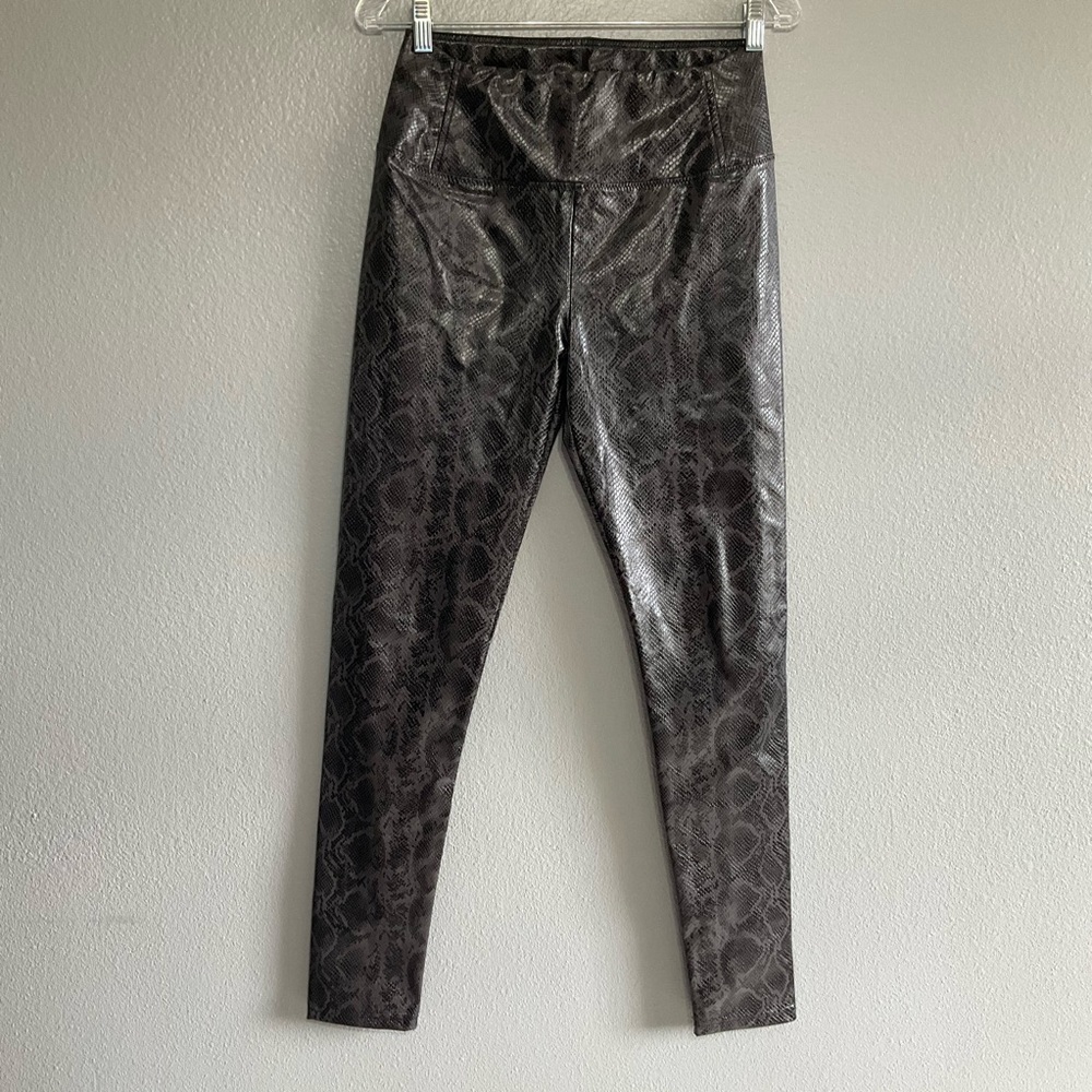 7 for all Mankind Faux Leather Snakeskin High Waist Leggings Size as small - Picture 2 of 8
